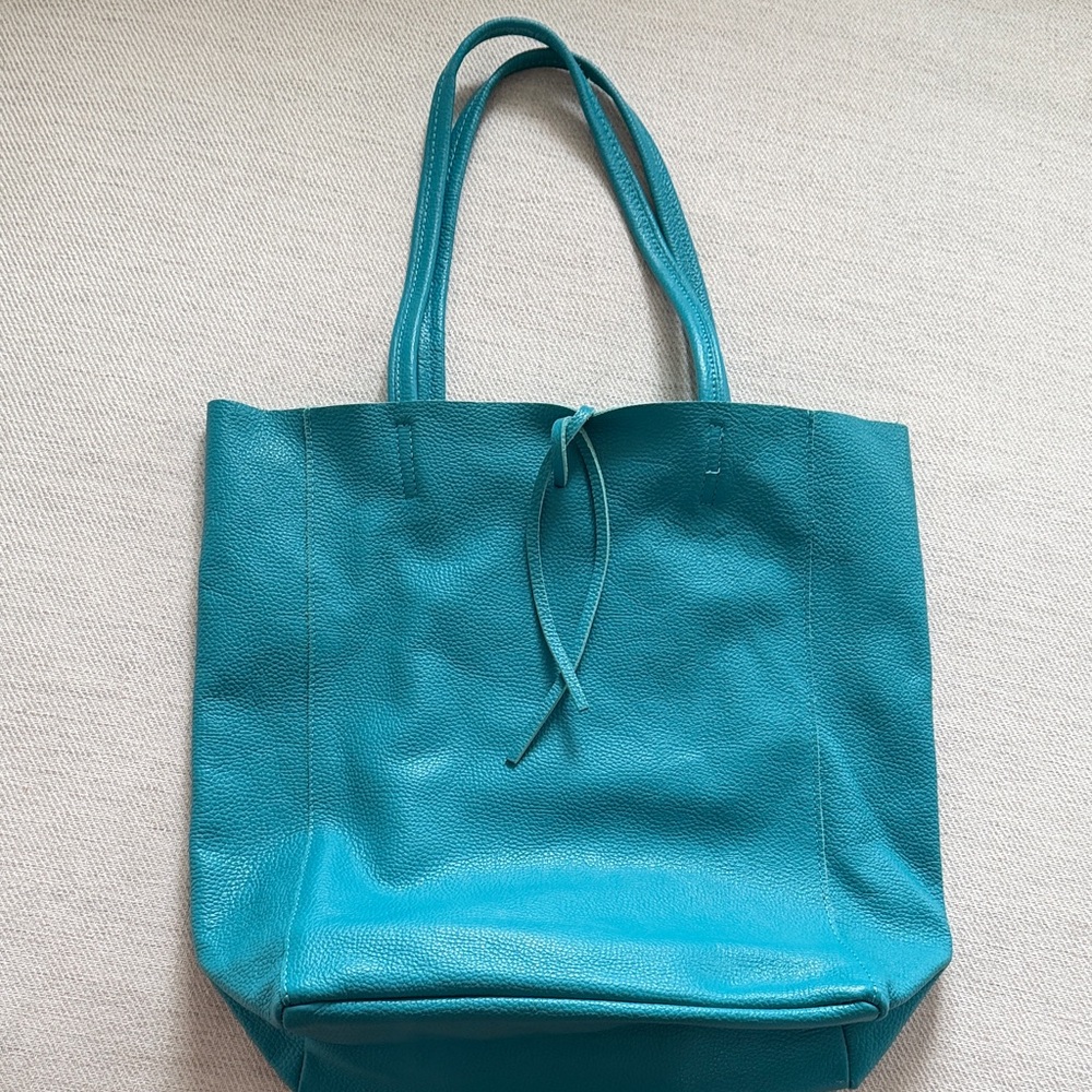 Uno alla Volta Genuine leather made in Italy Tote Bag